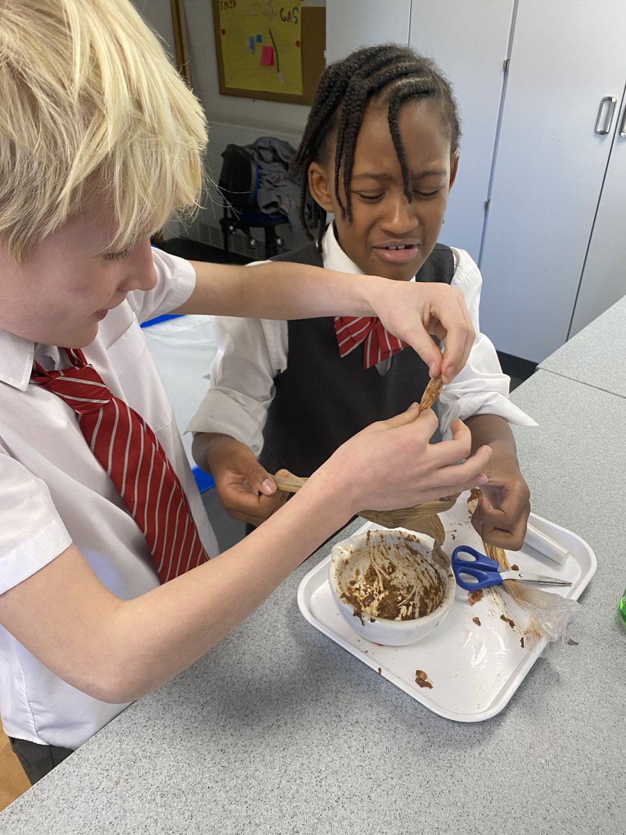 BGS_LowerSch's tweet photo. Year 4 got their hands dirty learning how the digestive system works. We carried out an exciting experiment with the final product being poo, which was the cause of much hilarity! #handsonfun #practical #thatsdisgusting https://t.co/bdwuTo1CdU