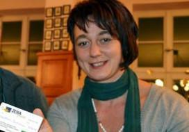 Recherche_Jena's tweet photo. Juliane Walther war V-Frau, organisierte mit ihrem damaligen Partner Wohlleben NPD-Kundgebungen und half dem #NSU-Kerntrio bei der Flucht. Den THS nannte sie 2014 “rechts angehaucht”. Heute ist sie im Elternbeirat der #Jena|er KiTa Anne Frank. 
Mehr Infos: https://t.co/G0mjjSyC8V https://t.co/0r2zxk95fe