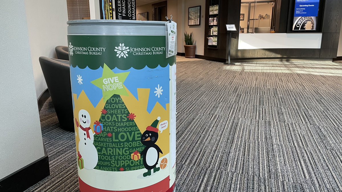opcares's tweet photo. City staff are donating coats and toys to the Johnson County Christmas Bureau this holiday season.

Barrels are located at these locations if you'd like to donate too:

🔹 City Hall
🔹 Myron E. Scafe Building
🔹 Matt Ross Community Center
🔹 Tomahawk Ridge Community Center https://t.co/GLws3Gt1Gx