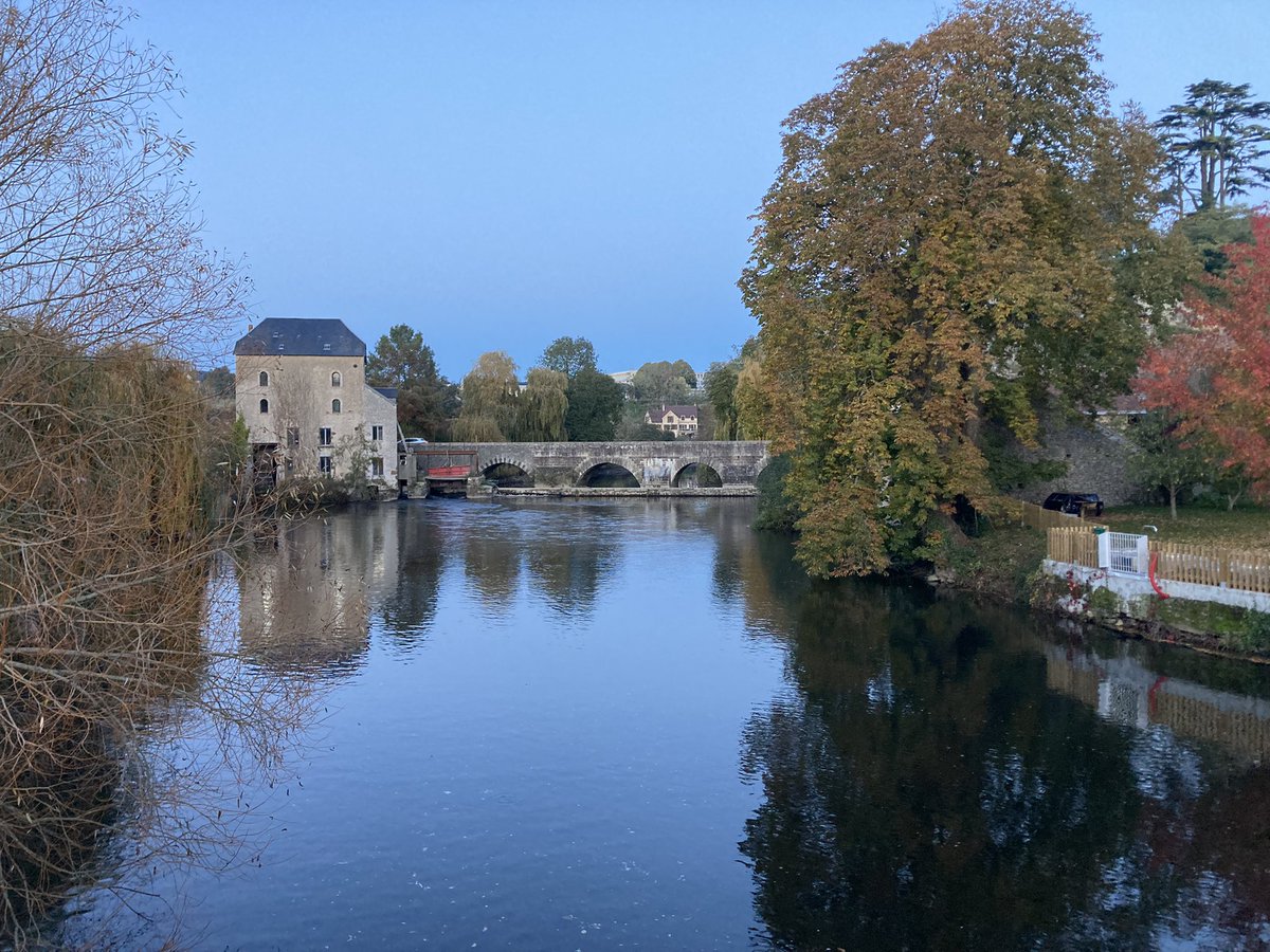 livelylanguages's tweet photo. La ville de Fresnay sur Sarthe. Super jolie... https://t.co/zLMK2wvd2a