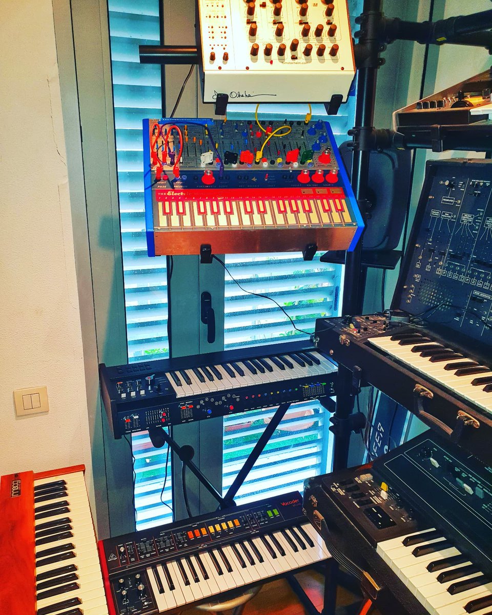 LASERDISCDREAM's tweet photo. #synthstudio
#synthesizer
#synth https://t.co/CvMUKUFMAA