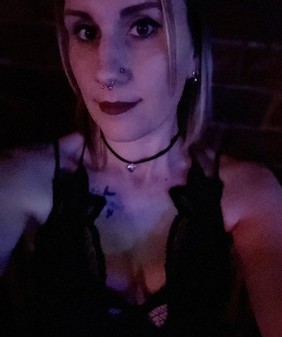 Some #weekend #selfies, got #fucked long and hard #saturday by a massive #BBC come check out my #onlyfans<a href="/tag/weekend"class="tags">#weekend</a><a href="/tag/selfies"class="tags">#selfies</a><a href="/tag/fucked"class="tags">#fucked</a><a href="/tag/followme"class="tags"><span>#followme</span></a><a href="/tag/hottie"class="tags"><span>#hottie</span></a><a href="/tag/saturday"class="tags"><span>#saturday</span></a><a href="/tag/horny"class="tags"><span>#horny</span></a><a href="/tag/bbc"class="tags"><span>#bbc</span></a><a href="/tag/adultwork"class="tags"><span>#adultwork</span></a>