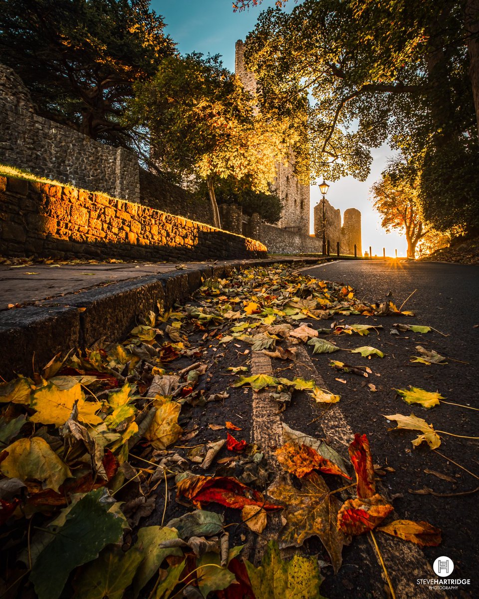 PhotosbySteveH's tweet photo. Some stunning light on Friday morning on my way home from night shift. Luckily I had some camera gear with me just in case #rochester #rochesterkent #rochesteruk #visitrochesteruk #visitkent #kentmessenger #enjoymedway @CllrStuartT @getreadycomics https://t.co/2VS3W7hDgY