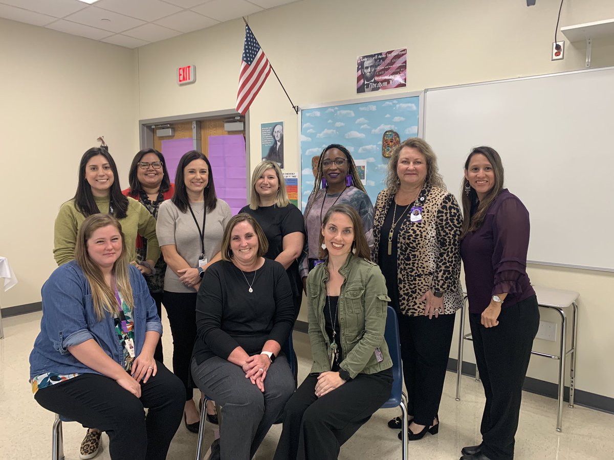 SMCISDsped's tweet image. Starting our Monday celebrating LSSP week! This team provides valuable input for student needs, behavior support, counseling and gives smiles everyday! Please thank them for their contributions to our district! #lssp #dreamteam #smcisdsped #OWL #teamwork #valued