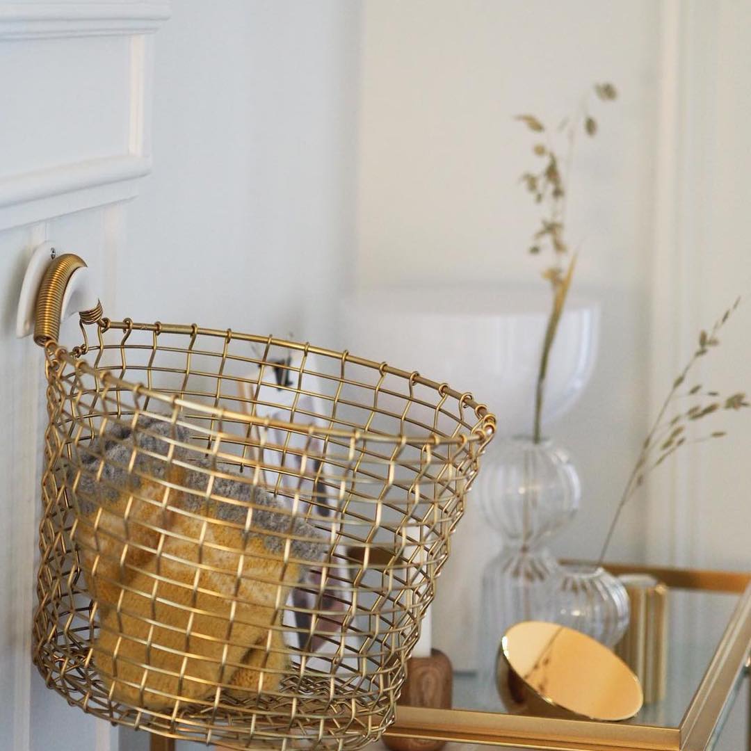 NEW | Our Korbo basket collection is perfect for storing your everyday supplies around your home. These bins feature a handle for a wall attachment for a simple storage solution.  
Shop here ow.ly/iPp550GI7X5