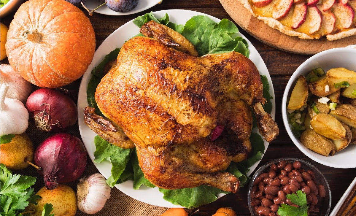 WCHS will be hosting the 6th Annual Thanksgiving Feast for WC families in need. Meals will be picked up curbside at WCMS. 
If you or someone you know would benefit from attending, RSVP at 513-947-7868 by November 19 or sign up at ➡️ bit.ly/3GZJ06F. #WCconnects #WCcares