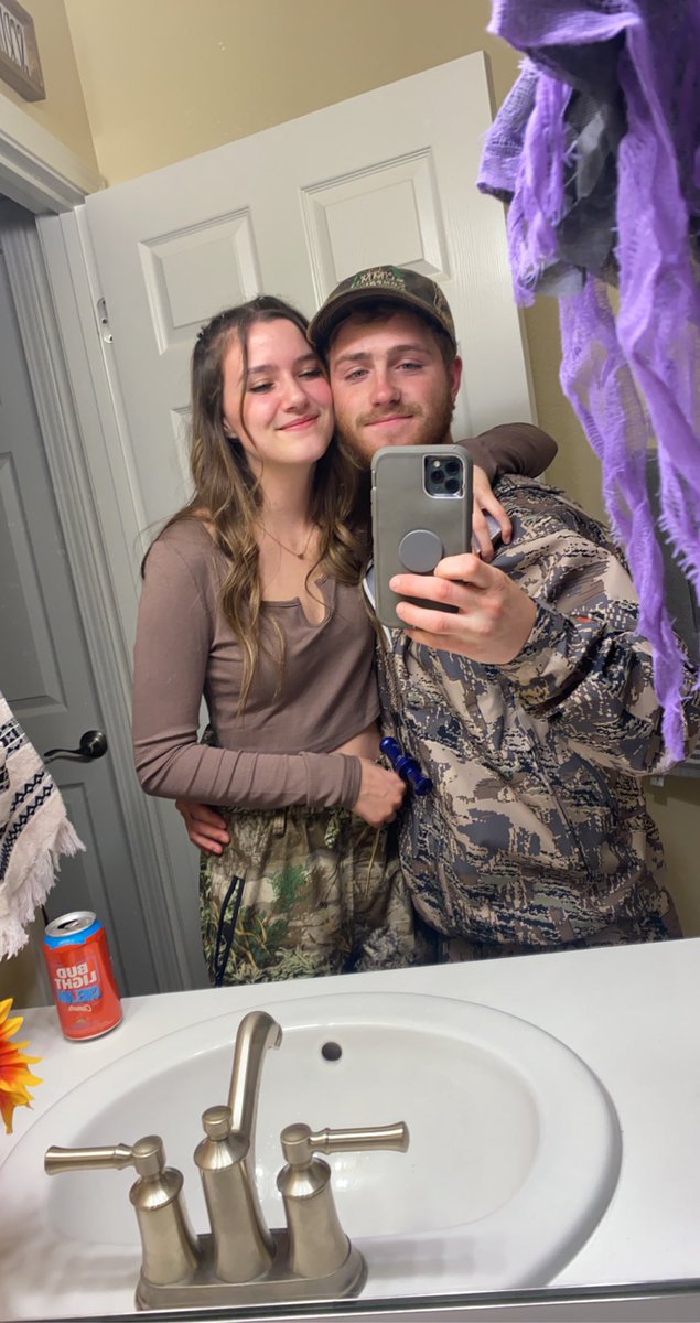 kuha_18's tweet photo. Happy birthday to the most amazing person in the world who I not only get to call my girlfriend but my best friend as well I hope you have the best birthday and day ever I love you @_ReeseMarie https://t.co/AtWFIKDQGM