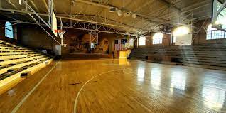 PGCbasketball's tweet photo. Make an empty gym your best friend so a packed house becomes your greatest memory. https://t.co/1mVgI3ZBBO
