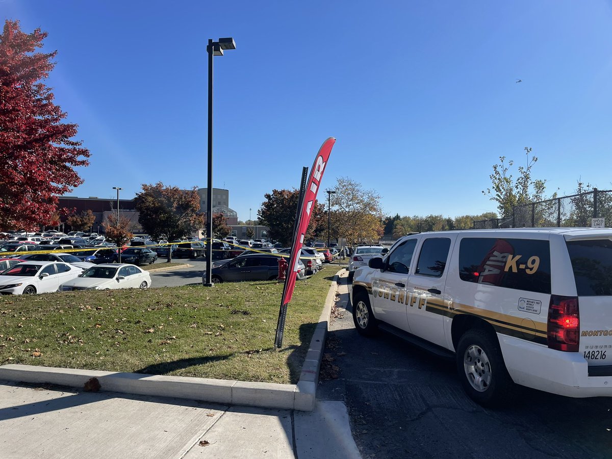 RandiBonTV's tweet image. Following details about a serious incident this morning @ Blair HS in Silver Spring. Heavy presence from MCPD and MCSO along the school parking lots next to the track/athletic fields. @WDVMTV