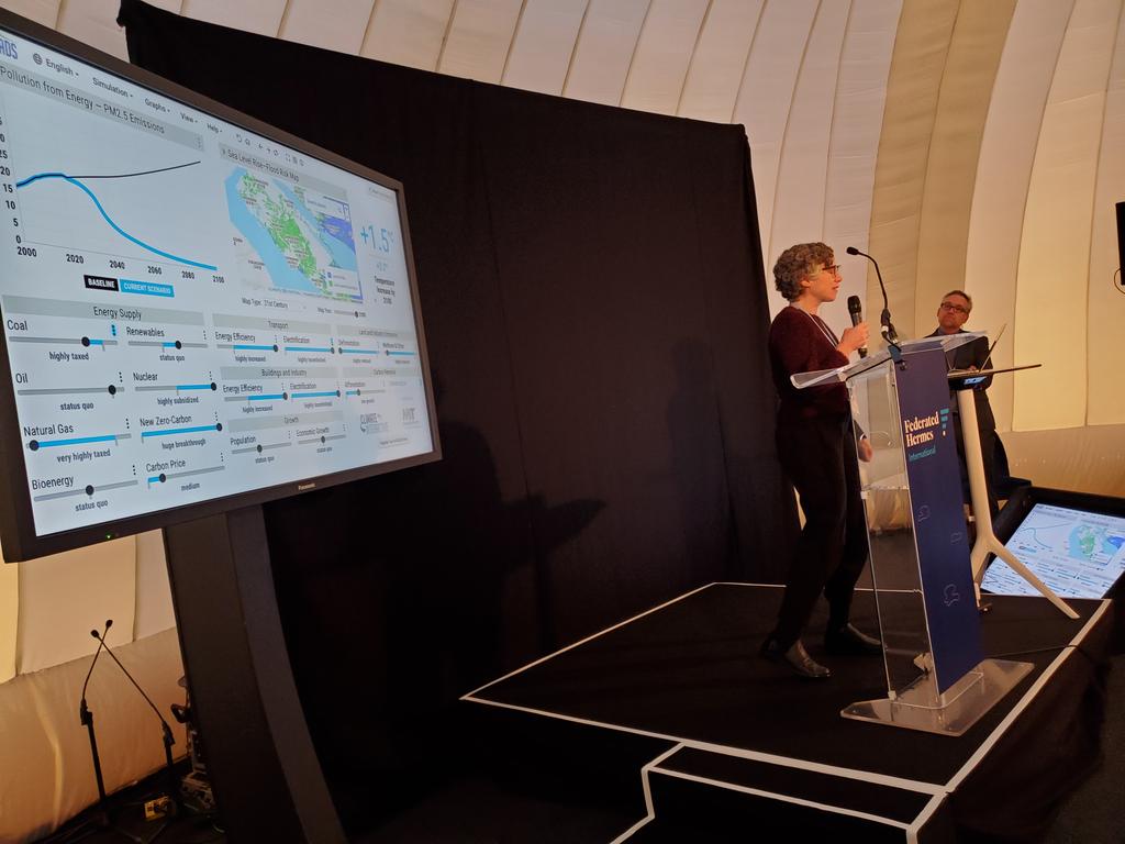 Exciting to see at #cop26, <a href="/UML_CCI/">Climate Change Initiative</a> Juliette Rooney-Varga  talking En-ROADS #climate #energy interactive model for decision-makers &amp; future decision-makers (students!) #mncop26 <a href="/UMNIonE/">Institute on the Environment UMN</a> <a href="/umnsusted/">UMN Sustainability Education</a> #multisolving
