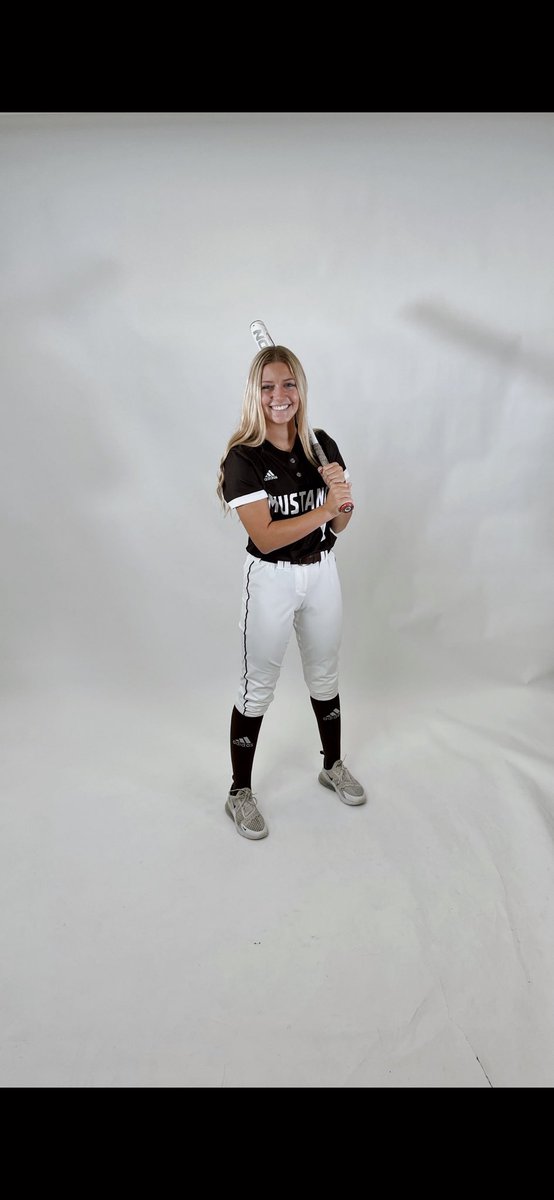 KramolischRiley's tweet photo. I’m so excited to announce that I will be continuing my academic and softball career at Southwest Minnesota State University! Thank you to my family, teammates, coaches, and all of those who have supported me along the way! 
@MilWestSoftball 
@SMSUSoftball 
@NEQuakes_Cade https://t.co/LOk57ypZst