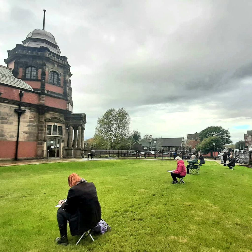 JayneLawless's tweet photo. It's the last sketch club tomorrow at @ListerStepsTOL 😭

It's still OK to come even if you've missed any of the previous sessions, it's a gorgeous group in a gorgeous place so you'll fit right in because you're gorgeous too!😍

11am - Tue 9th Nov

#NorthEndSketchClub https://t.co/b4aAgznuXl