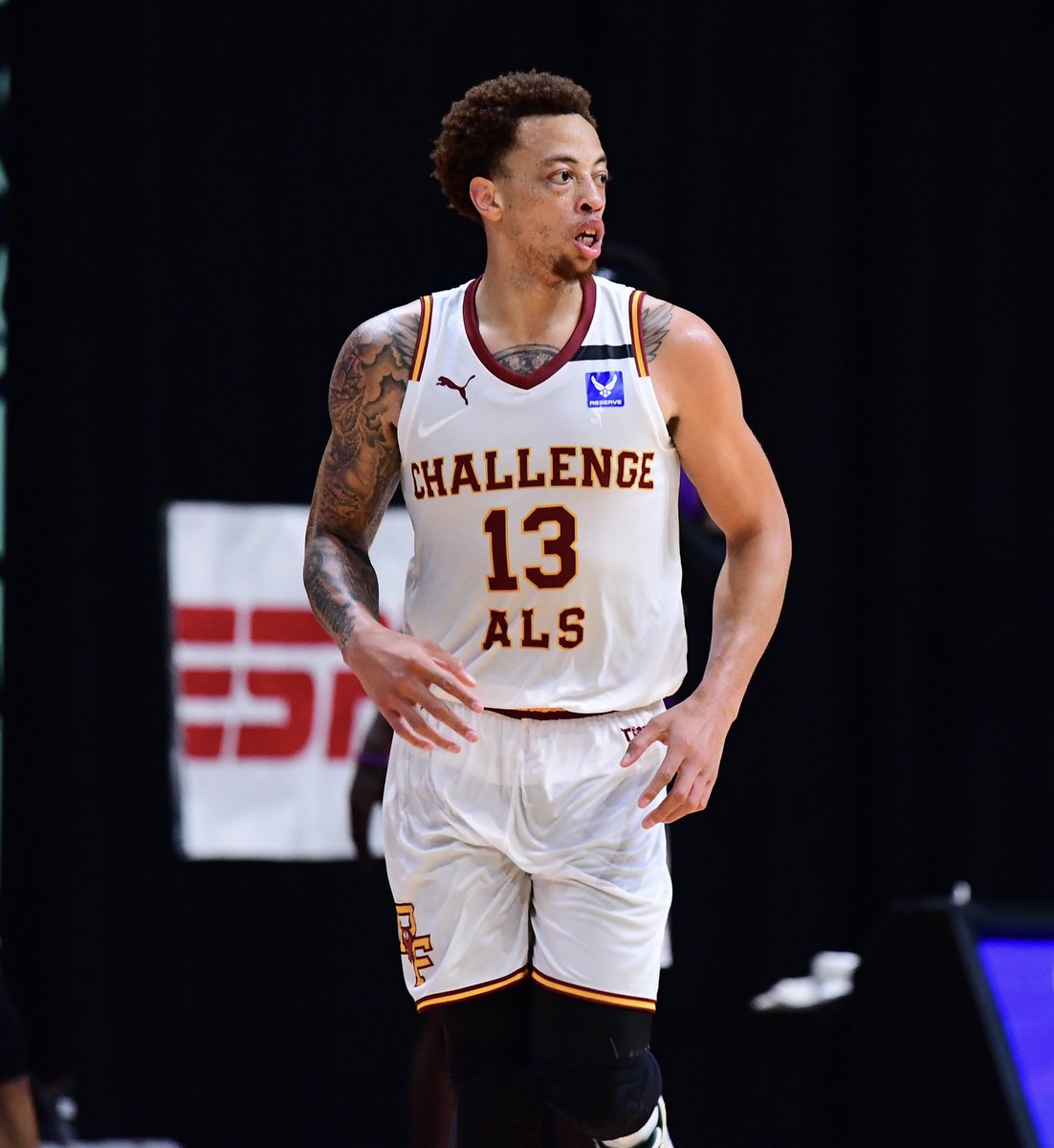 thetournament's tweet photo. Stephaun Branch got cut from his high school JV team TWICE because of his size.

He made it his junior year, he got zero playing time &amp; zero college offers.

He went on to play JUCO, then D2, then the G-League &amp; overseas 🙏 @that_guy_steph https://t.co/AiVqmYwtZ0