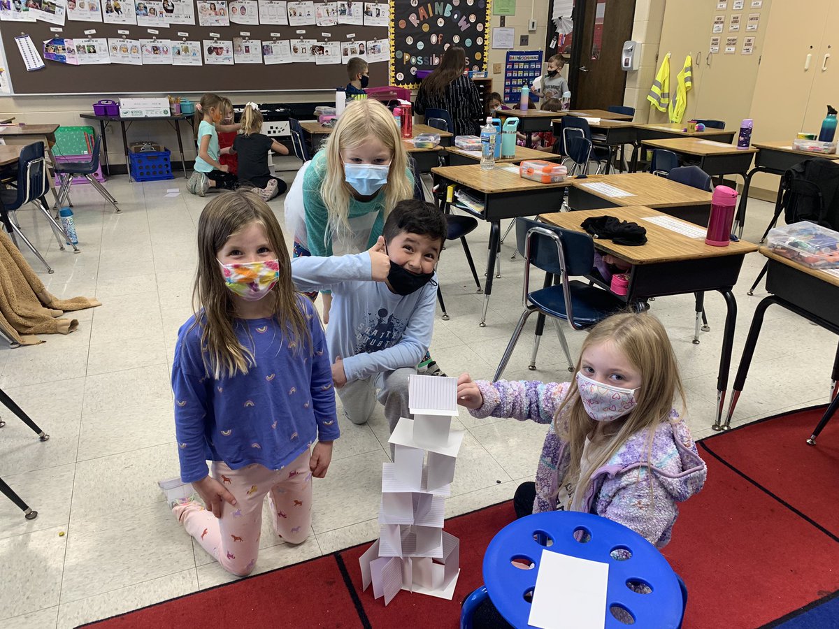 MsZdarsky's tweet photo. How tall can you build a tower with just index cards?? #NationalSTEMDay #sd113a #owbears https://t.co/mtkVrqmADY