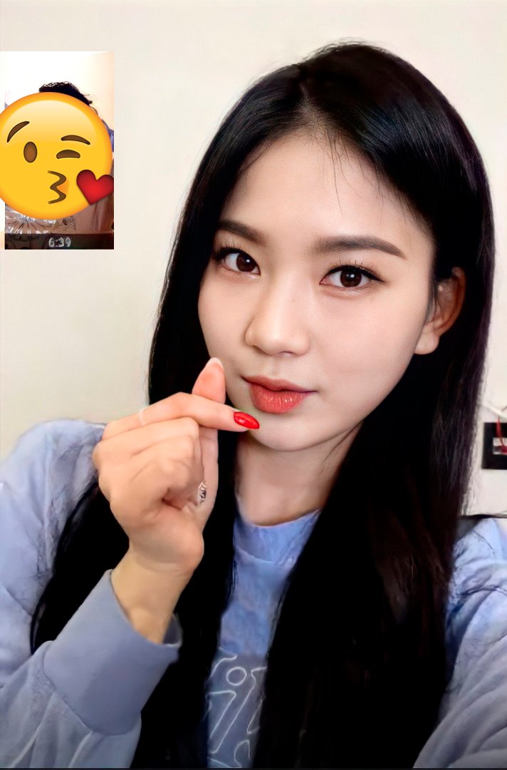 btsoultwt's tweet photo. Con Kuroya nos quedamos mimidos pero alcanzamos llegar a tiempo al #𝓟op𝐂all𝐓ime y ver a mis hermanas #𝐏op𝐆irlー𝐒oleil❄ &amp; #𝐏op𝐆irlー𝐒uzie🎀 de parte de los dos les enviamos grandes abrazos y decimos que amamos a todas.

⼣: 𝘂𝗋  ๋࣭ 𝗹𝗈𝗏𝖾𝗅𝘆 𝖻𝗈𝘆 #𝗞ALED🐣 https://t.co/Egb3v99zFI