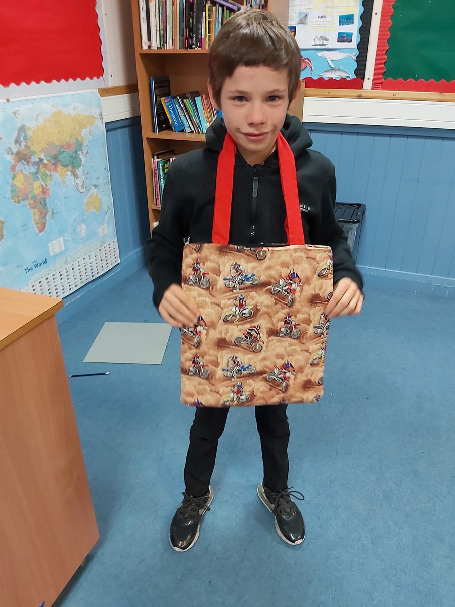 MorganSfL1's tweet photo. Oh my goodness we have a couple more finished tote bags from Mrs Scott’s Practical Craft Class! These bags are so amazing and the kids are loving making them! Well done Mark & Nadia! ❤️ #practicalcraft #MorganESA #SupportForLearning @morganacademy1 https://t.co/t4JT2GvMvd