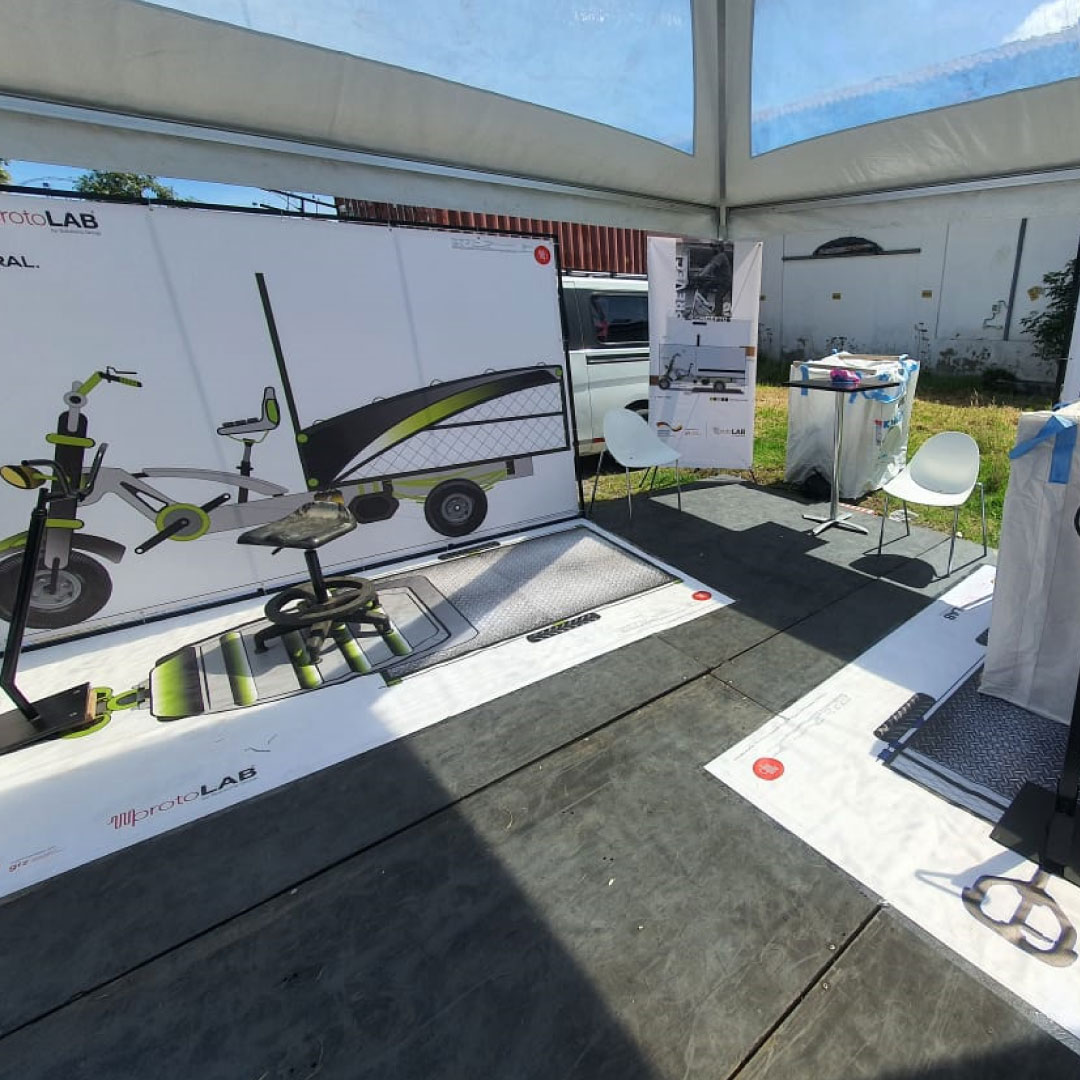 ProtoLABCol's tweet photo. Así fue la presentación de nuestros conceptos de #diseño del proyecto #PREVEC, en el marco del #Pimpmycarroza Bogotá

Muy valioso poder contar con la retroalimentación de los #recicladores en el proceso de diseño de herramientas de #movilidad sostenible para la #logística Inversa https://t.co/qHcLWtA0TW