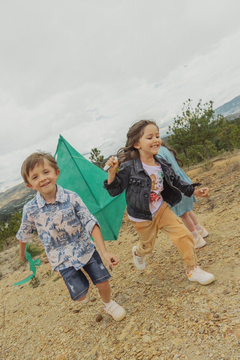 OFFCORSS's tweet photo. Recordemos a nuestros amigos de la infancia compartiendo la experiencia más divertida juntos #AmigosCool 😎 https://t.co/E7hj6c9tXR