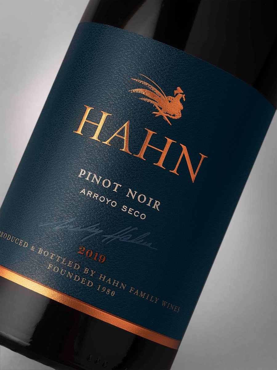 AffinityCreativ's tweet photo. It was a privilege to work on the package design for @hahnwines' Appellation Series! 

#winelabel #packaging #wine https://t.co/OVUEWFJDS0