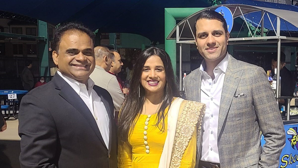 FBC_Judge's tweet image. Happy Monday everyone! #weekendphotodump
Judge George attended a variety of events including the Fall Festival hosted by Constable Nabil Shike &amp;amp; Fort Bend County District Attorney's Office Brian Middleton and the Daya Houston Under the Stars event at Constellation Field.