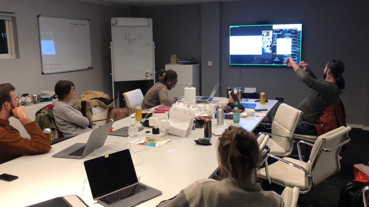 “A Crazy Little Thing Called Net Zero” team giving its best at the annual @Carbonbrief quiz #CBQuiz ✌️#COP26