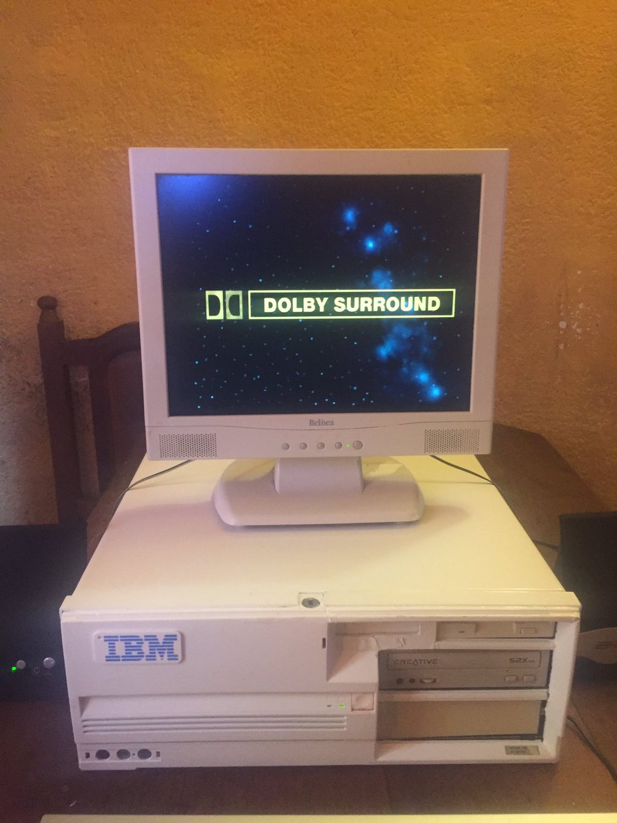 albertocazon1's tweet photo. Estrenando nueva camara para brindar videos de calidad no te pierdas mi proximo video sale mañana #ibm #IBM #decada90 #ordenadorvintage #retropc #retrogames #happyoldtimes #computadoras https://t.co/Nq936eyQRn