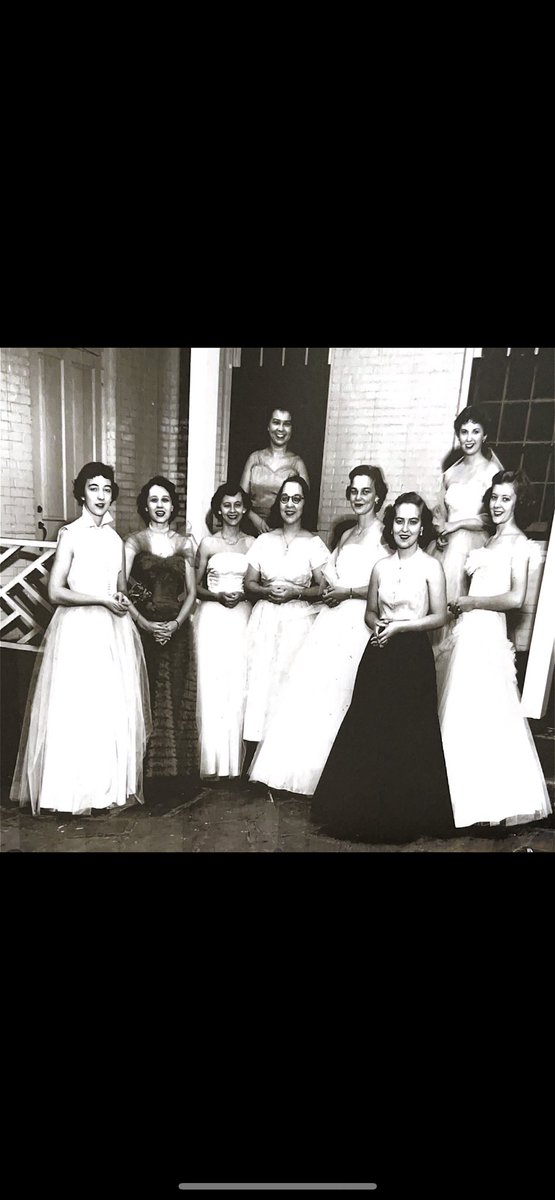 On this day, 69 years ago, our beloved chapter got a charter to Marshall University. Today we celebrate how far our chapter has come❤️💚
~
Swipe right to see the ladies who started the Gamma Omicron chapter and who always inspire us to seek the heights