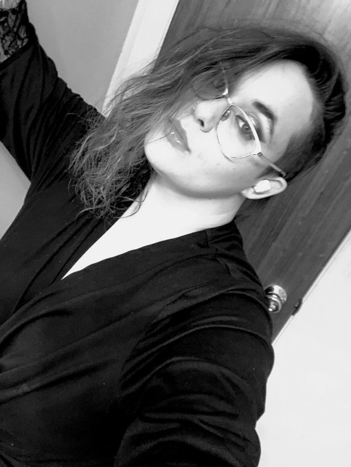 I&rsquo;ve been taking a well deserved break! Hope y&rsquo;all are excited for a new video this week! ❤️ https://t<a href="/tag/bdsm"class="tags"><span>#bdsm</span></a><a href="/tag/kinktober"class="tags"><span>#kinktober</span></a>