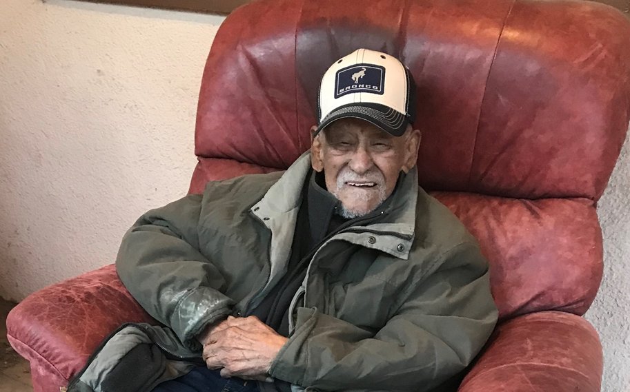 PuebloPolice1's tweet photo. walks with a walker that has blue balls. He was last seen wearing a black long shirts, blue jeans, and a Denver Broncos hat. Mr. Salazar has several medical issues. He needs oxygen and medications.

If you have seen Mr. Salazar please contact the Pueblo Police at (719) 553-2502. https://t.co/0GwbfSAcoK