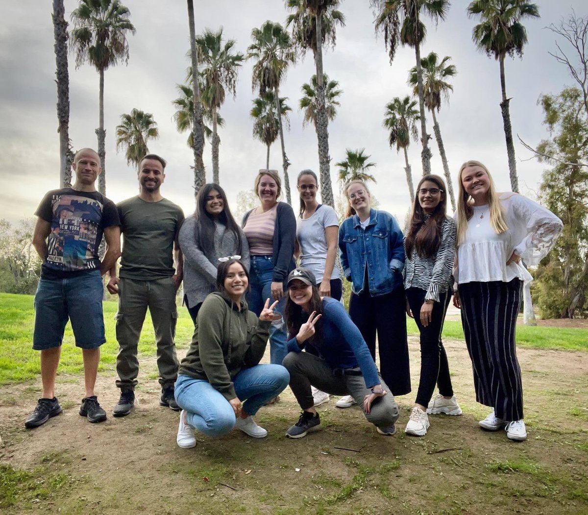 SHARPP_lab's tweet photo. Some of our SHARPP Lab members at Rahilly Park for field day! 🌴🌳⚽️🏐 #sharpplab #ucmerced #merced #ucm #sharpplabucm https://t.co/EiX8h6AHCE