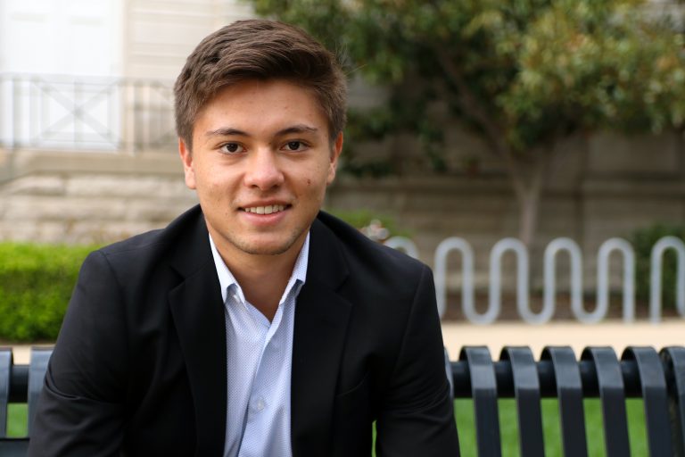 Mizzou's tweet image. Meet #FirstGenMizzou alum Gabriel Martin Sasamoto. Gabriel's biochemistry degree and chemistry minor are underscored by personal growth and volunteer work to benefit his community. fal.cn/3jFFW