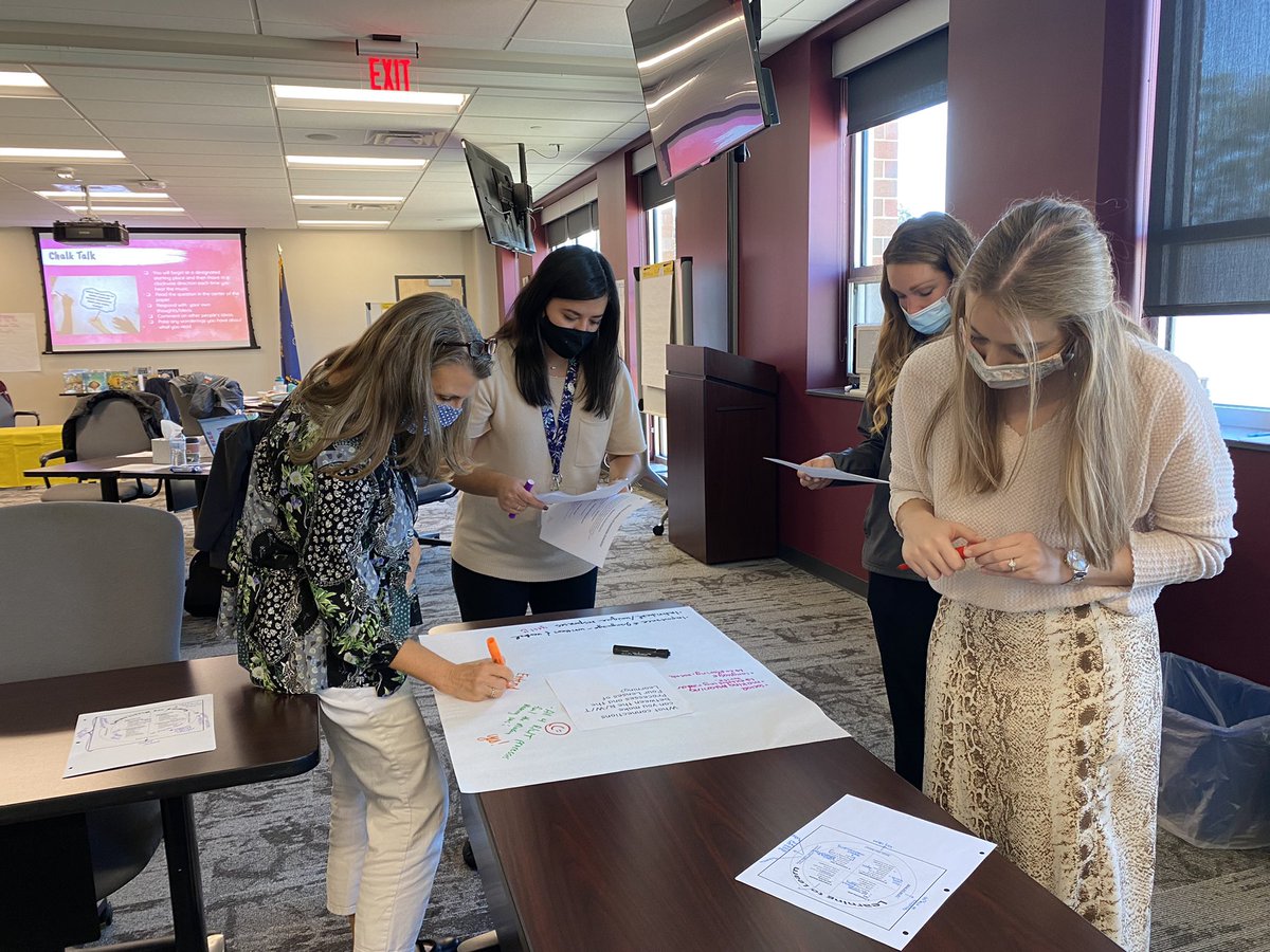 HooverARLisa's tweet photo. Literacy is alive at MASD! A great day of training, Integrated Literacy for year 2 Induction.  What a dynamic group! #MASDproud @coachbaughman @WendyArentz https://t.co/lNbwhDtBuC