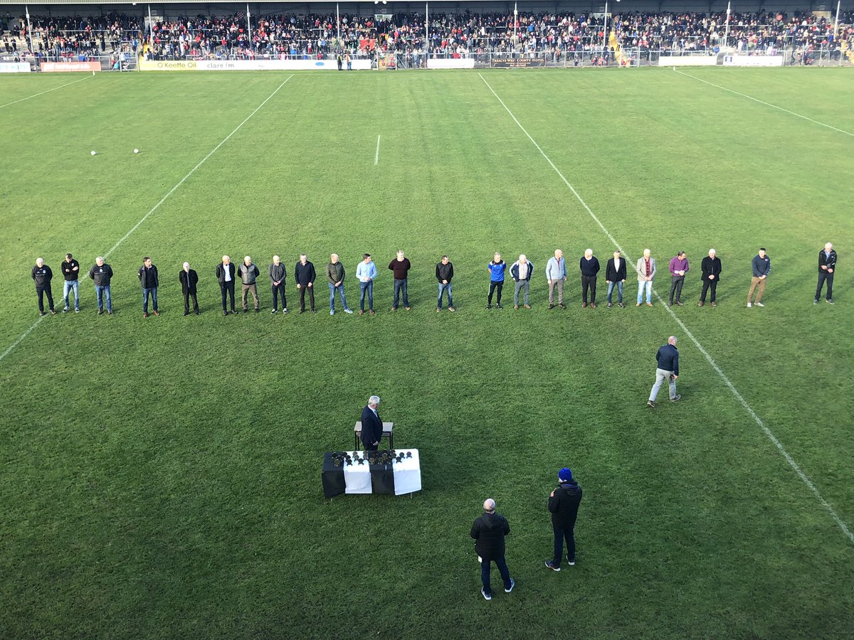 davidtubs's tweet photo. Delighted to be part of the @ClareFM sports team of @DLynchSport @OConnorSyl and Joe Garry for the county final. Also great to see the @DoonbegFootball 96 ⬛️⬜️team walk out at half time to receive there awards #GAA #countyfinalday #mediadebut https://t.co/BLl6ntW3oW
