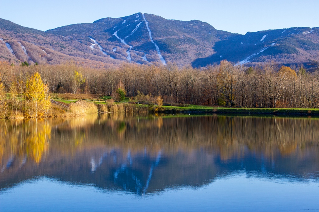 Smugglers_Notch's tweet photo. Reflecting on this weekend's beautiful weather. 😎 https://t.co/W3bvDvVOmi