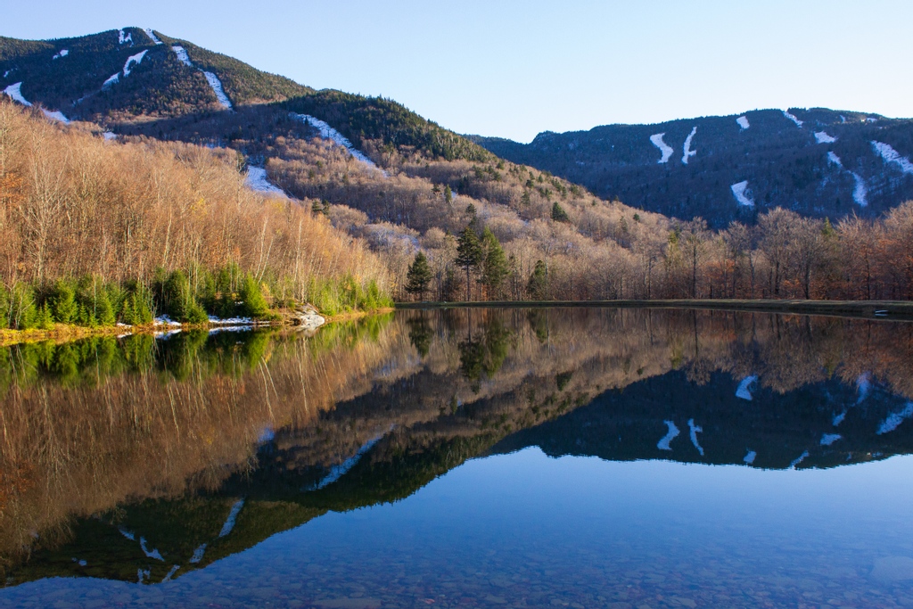 Smugglers_Notch's tweet photo. Reflecting on this weekend's beautiful weather. 😎 https://t.co/W3bvDvVOmi