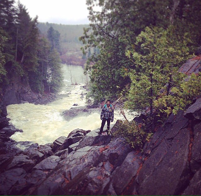 espofootball's tweet photo. #OTD Nov9,2014 #MichaelEspositoII in a great shot. Michael Esposito II standing next to the waterfall at Ragged Falls! Ragged Falls can be found on the Oxtongue River Trail about 1km long located near Algonquin Highlands, Ontario, Canada #Muskoka #Waterfall @EspositoII https://t.co/fJmUgT0BT9