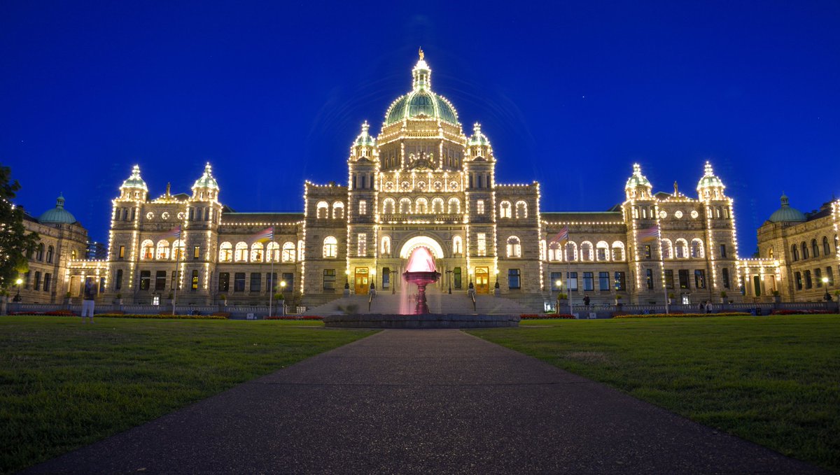 williamstalwart's tweet photo. British Columbia Parliament Building (Night)

#britishcolumbia #victoria #vancouverisland #canada #parliament #nightphotography #nikon #nikonphotography #nikond750 https://t.co/wqHcADEQLD