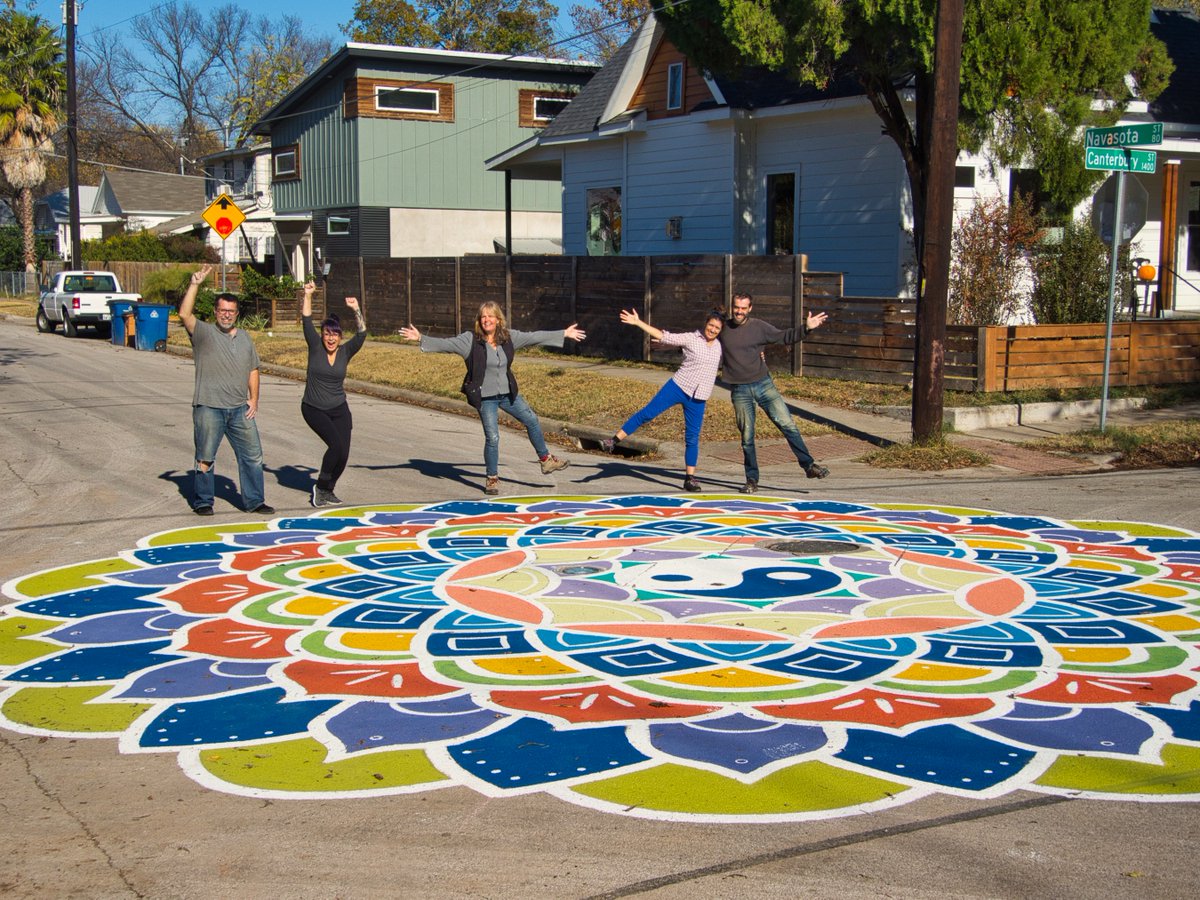 Come celebrate #LivingStreets with Walk Austin &amp; Bike Austin tomorrow 11/9 at 7pm!

Join us on zoom to find out more about how we got here and the exciting possibilities ahead.

Register for the celebration here: us02web.zoom.us/meeting/regist…