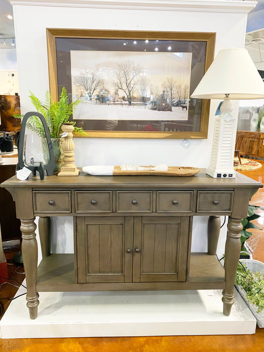 BoulevardHome's tweet photo. Finally Friday! Looking to add a little wow factor in your home? We recommend THIS 🤩✨ https://t.co/DUox7aWx13