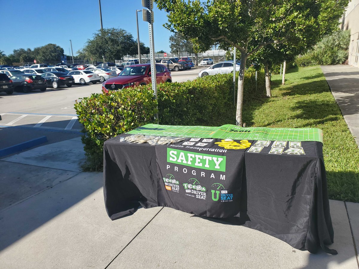 TeensDriverSeat tweet media