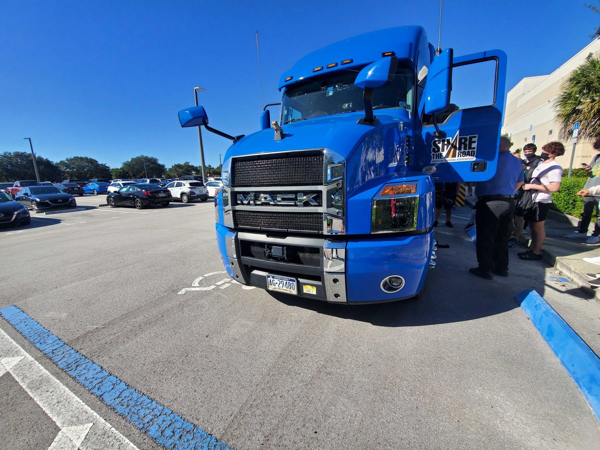 TeensDriverSeat (@teensdriverseat) on Twitter photo 🚚First stop of the Florida Big Rig Tour, Wellington High School in Palm Beach, FL. 🎉Thanks again to our partners <a href="/TRUCKINGdotORG/">American Trucking</a> for our great drivers and our partners at <a href="/FLTeenSafeDrive/">FL Teen Safe Driving</a>. <a href="/pbcsd/">The School District of Palm Beach County</a> #share the road #bigrig #respecttherig 🚚First stop of the Florida Big Rig Tour, Wellington High School in Palm Beach, FL. 🎉Thanks again to our partners <a href="/TRUCKINGdotORG/">American Trucking</a> for our great drivers and our partners at <a href="/FLTeenSafeDrive/">FL Teen Safe Driving</a>. <a href="/pbcsd/">The School District of Palm Beach County</a> #share the road #bigrig #respecttherig