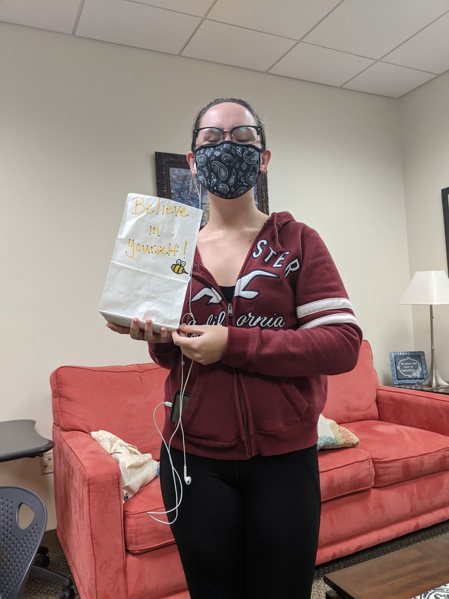 saintmarys's tweet image. Join us in celebrating #NationalFirstGenerationDay! 29% of our students are first-generation college students, meaning neither of their parents have a bachelor’s degree.