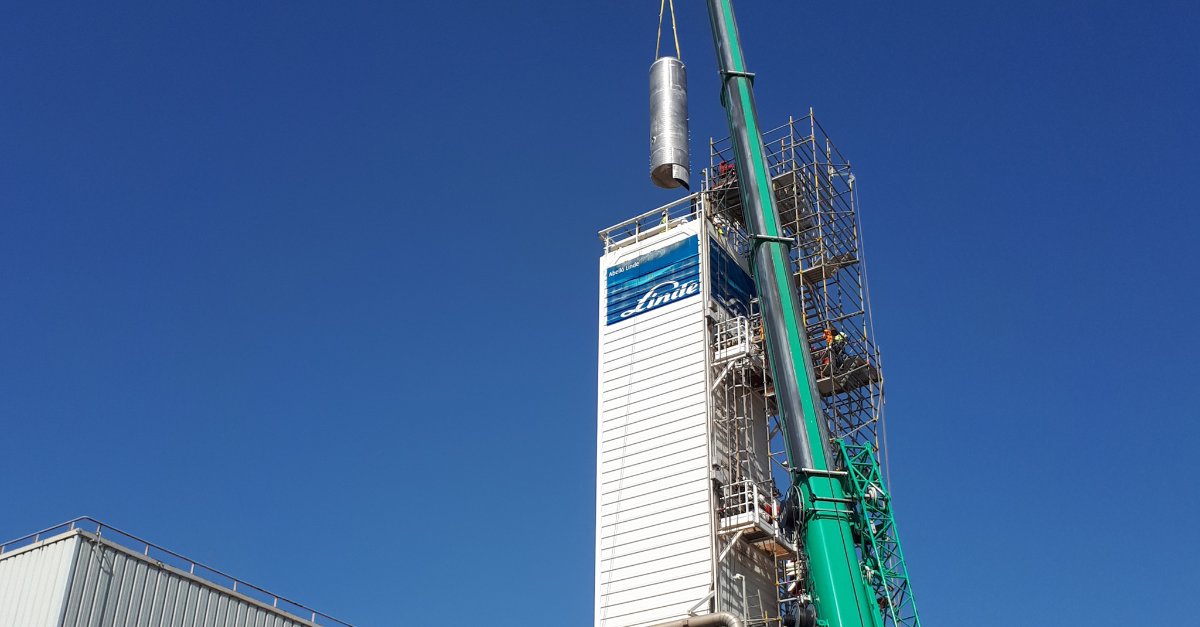 LindEngineering's tweet image. Relocating complex process equipment from a German #AirSeparationUnit to a plant in Spain was not simple and there were obstacles along the way – like a worldwide pandemic. But we at #Linde love a good challenge! #Relocation #LindeEngineering
fal.cn/3jFlO