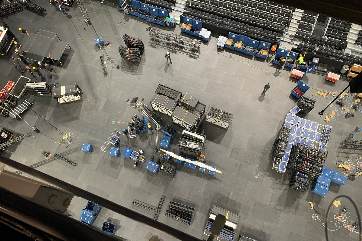 LegacyTowers's tweet photo. If you want to build a world-class arena, you're going to need a world-class crew to put together the system to make sure everyone has great coverage for their mobile devices. As you can see, Grant and the guys do flawless work. #LegacyDAS #TheCoolStuffWeDo #KeepingYouConnected https://t.co/a2Vm1XsU7H