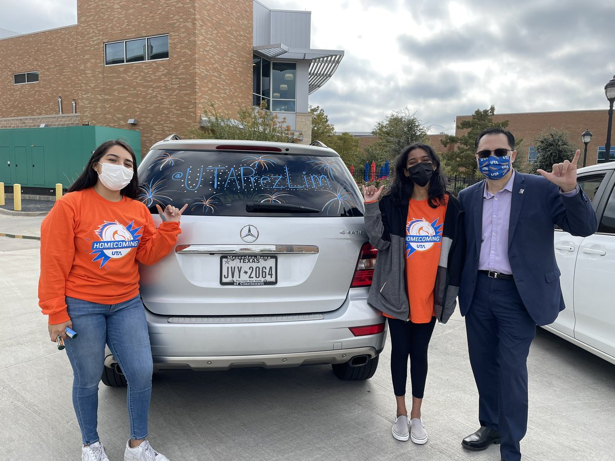 NJITRollTeik's tweet photo. I’m excited to kick off #UTAHomecoming with Paint Your Ride!

Thanks to the students of @UTAFLOC for getting my car Homecoming ready. https://t.co/ylIB2M0omB