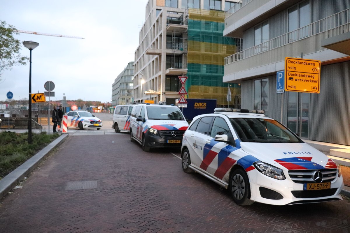 martindamen58's tweet photo. #steekpartij in de #relationele sfeer in woning aan de Spadinalaan in #Amsterdam @noord020 #Overhoeks. Man door vrouw gestoken. Slachtoffer per @AmbuAmsterdam naar zkh. @POL_Amsterdam heeft een #vrouw als verdachte van dit #steekincident aangehouden en doet verder onderzoek. https://t.co/AHDOq71dwe