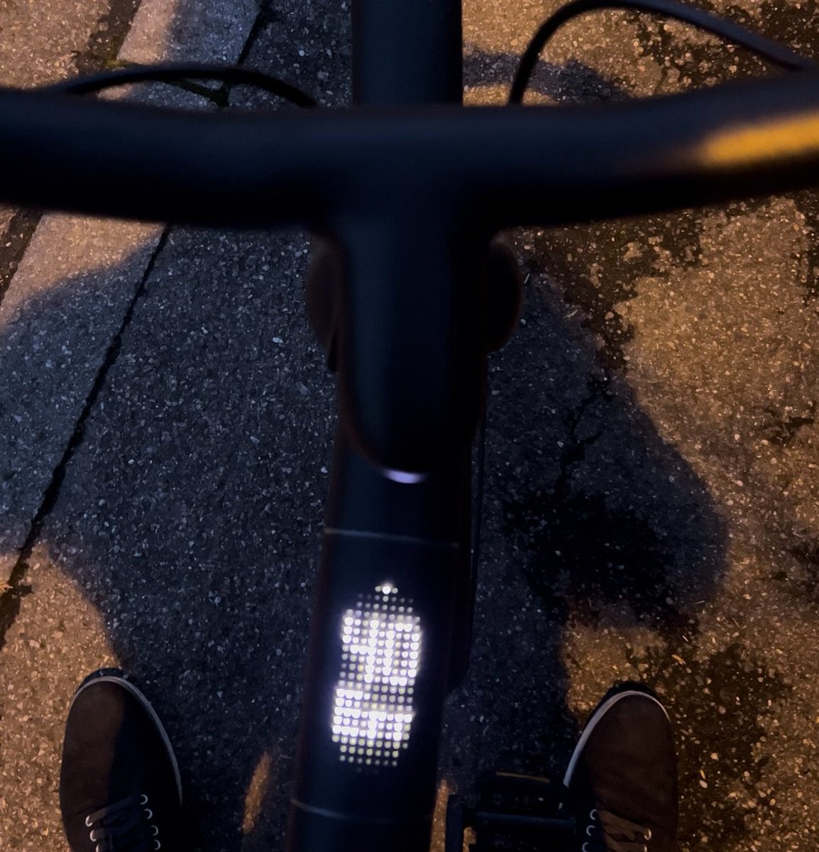 vanmooferNews's tweet photo. #VanMoof App detects the errors and notifies the user.
π²+π±=π
#VanMoofApp https://t.co/gLCMfE46IZ