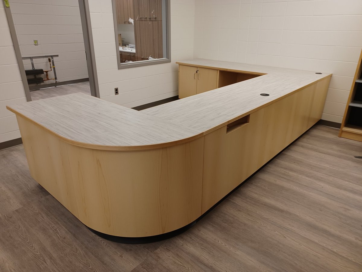 _allcities's tweet photo. Brand new library @MonsignorClancy, beautiful single freestanding directory shelving with metal shelves, mobile 2 bay long shelving, fantastic circulation desk &amp; wood designed laminate tables. Looking good! A huge shout out to @PALMIERIfurnNA ! Another excellent installation https://t.co/6OGu9ZH6fc