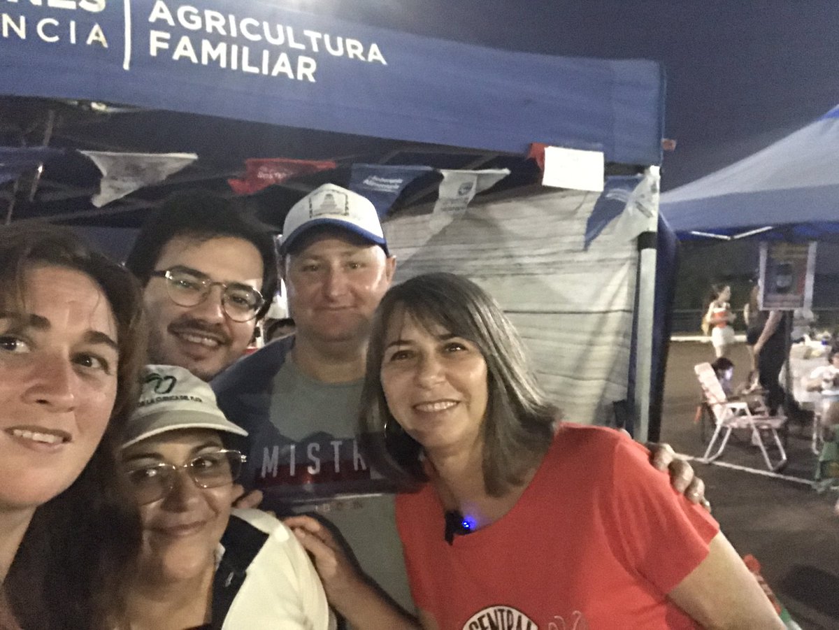 noelialeyria's tweet photo. La política se construye con mucho amor al otro. @cngauto  #tuVoz https://t.co/h8oEIMfTmg