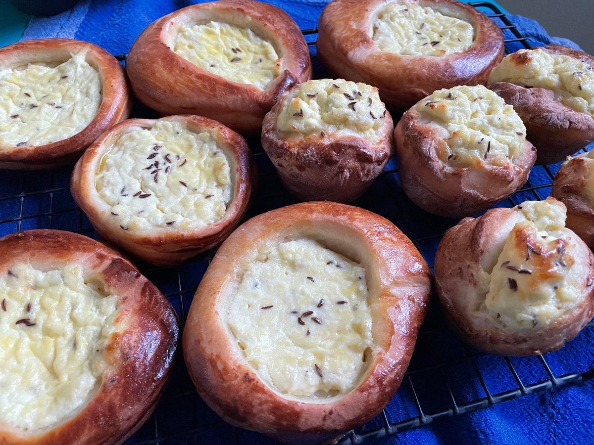 zeltserman's tweet photo. Tvorog (farmers’ cheese) showing off its savoury side for a #Russianbaking wknd. Votrushkas usually are sweet. But I have an “allergy” to sweetened dairy so was stoked to find a caraway seed version in one of my older Russian cookbooks. Goes well w/school lunchboxes. #JewishFood https://t.co/aqj9UIy143